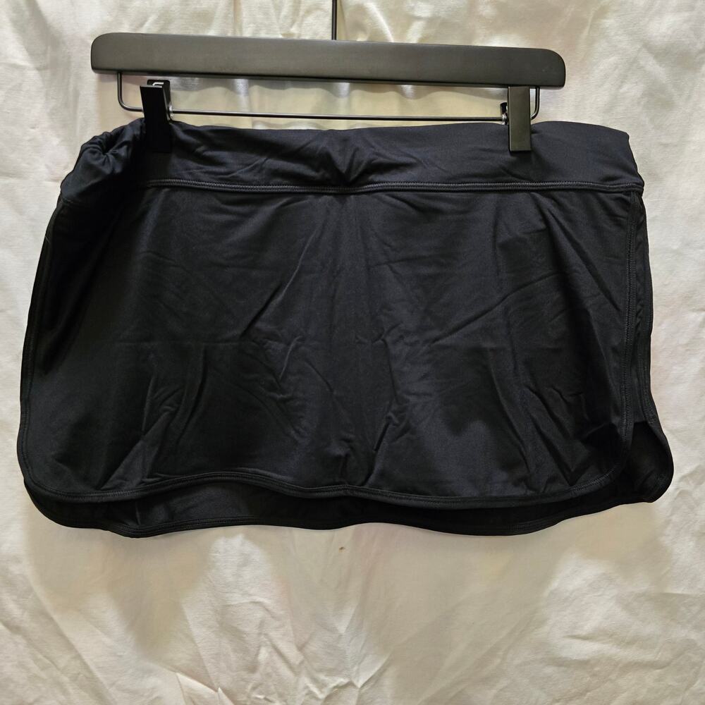 Athleta black mini skirt built-in underwear large athleisure comfy stretchy